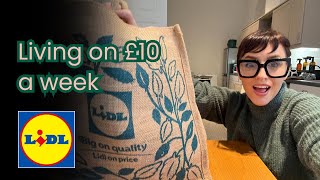 How I live on £10 a week at Lidl [upl. by Hnirt]