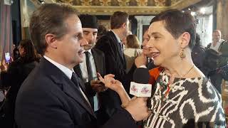 Isabella Rossellini intervistata da Emilio Buttaro ai David di Donatello [upl. by Prinz639]