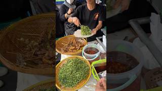 CUMA JUALAN DAUN GORENG BISA RAME BANGET‼️ streetfood streetfoodsemarang food kuliner [upl. by Calica]