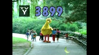 Sesame Street  Episode 3899 2000 Oscar accidentally wishes Maria quotBuenos díasquot [upl. by Guillema441]