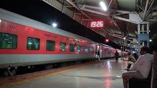 Visakha Express Arrival Announcement and Departure  Samalkot Junction  BBS SC Visakha Exp [upl. by Yarg14]