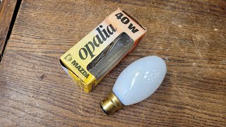 Lampe MAZDA Opalia 40W poudré 230v B22 Vintage  Incandescence  Neuve [upl. by Einnal787]