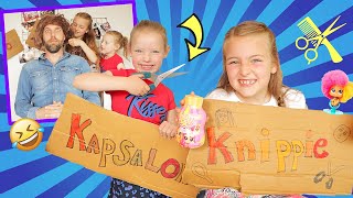 ONZE OUDERS KNIPPEN in ONZE EIGEN KAPSALON Knippen In Ruil Voor Hairdooz Neonz ♥DeZoeteZusjes♥ [upl. by Eek]