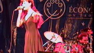 Clarika chante Emilio aux Francofolies de Montréal le 06 août 1995 [upl. by Aneelak576]