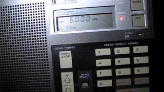 ICF7600D receiving Radio Habana Cuba 6000 Khz english news [upl. by Janel698]