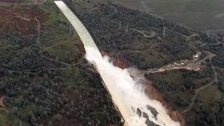 Spillway Aerial footage from Oroville Dam 21017 830am [upl. by Cired]