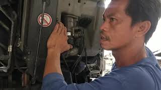 Replace foot brake valve man deisel engine [upl. by Morrissey]