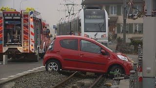 Matzingen TG Zug erfasst Auto [upl. by Trebo]