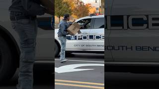 Le regalé comida a la Policia 😳🚨hispanic [upl. by Primaveras218]