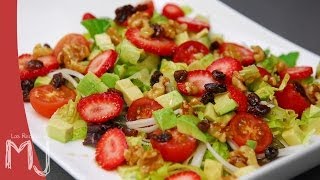 ENSALADA DE AGUACATE Y FRESAS CON VINAGRETA DE NUECES  Cenas ligeras y rápidas [upl. by Yenterb]