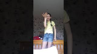 How to do a tik tok dance [upl. by Bullen]