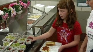 Robbinsdale Area Schools offer kids healthy summer meals [upl. by Aysa]