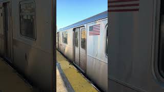 MetsWillets Point bound R188 7 train arriving at 46th Street [upl. by Ginelle]