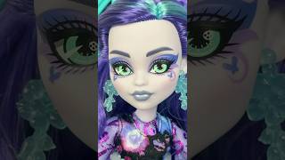 Monster High Skulltimate Secrets Garden Mysteries Twyla Doll Unboxing [upl. by Alfredo]