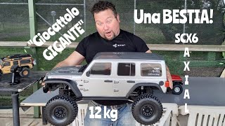 GIGANTESCA AUTO TELECOMANDATA RC ELETTRICA AXIAL SCX6 [upl. by Mandi]