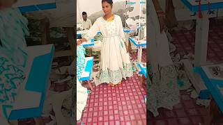 kaisi lagi meri banai Hui new dress bollywood song hindisong music bollywoodsongs [upl. by Oigres474]