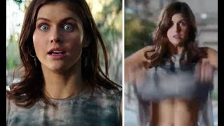 Baywatch star Alexandra Daddario FLASHES thief to stop him [upl. by Keefe999]