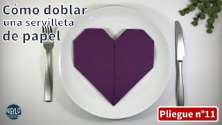 Cómo doblar una servilleta de papel en forma de corazón [upl. by Llenad]