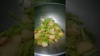 Aloo barbati ki recipe please like and subscribe 👍 [upl. by Oznol]