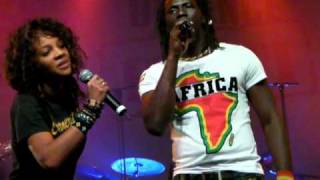 Tiken Jah Fakoly  Plus rien ne métonne  Concert Action Contre la Faim [upl. by Yecart]