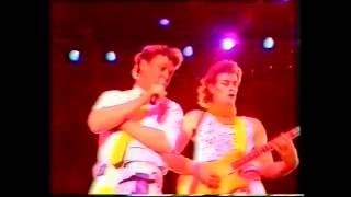 Skyhooks BALWYN CALLING LIVE 84 [upl. by Kaenel256]