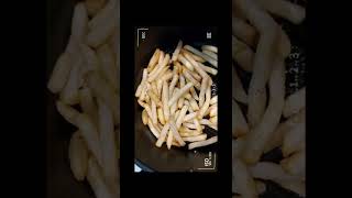 French Fries❗Crispy fried in Air fryer❗Gourmia Air Fryer ❗چپس❗فرنچ فرائز shorts June 16 2022 [upl. by Kamin]