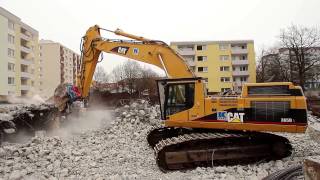 CAT 365 BL mit Verachtert VT 60 Betonschere bei Abbrucharbeiten [upl. by Ripley]