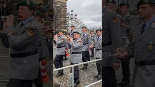 Heeresmusikkorps Kassel 🦅🇩🇪 bundeswehr militär tradition parade soldaten marschmusik [upl. by Claudian]