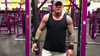 Planet Fitness How To Do Squats On The Smith Machine [upl. by Martinelli]