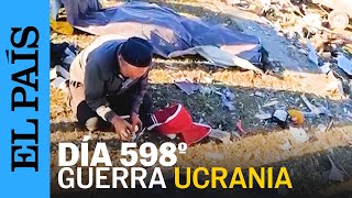 GUERRA UCRANIA  Dos muertos en una nueva jornada de ataques aéreos rusos en Donetsk  EL PAÍS [upl. by Eilhsa]