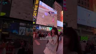 Sarina wird ÜBERRASCHT 😮 Pferde auf XXL Leinwand am Times Square in New York 😱😱 ViktoriaSarina [upl. by Ardehs]