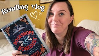 Cozy reading vlog  Cozy fantasy read solo coffee date and mini book haul [upl. by Naed8]