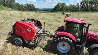 Rundballenpresse mit fester Presskammer KUHN FB 3125 [upl. by Neik]