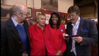 Rakie Ayola  Bargain Hunt Famous Finds  22 [upl. by Ira]