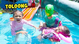 TOLONG AMANDA DICULIK MANUSIA IKAN DI WATERPARK SEMUA LARI KETAKUTAN [upl. by Nniuqal]