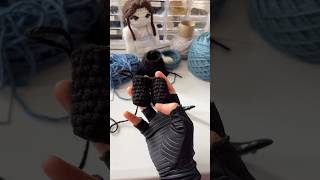 Qi Rong amp Ling Wen crochet dolls [upl. by Ahsietal]