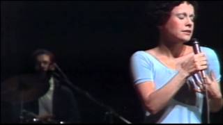 Elis Regina  quotDois Pra Lá Dois Pra Cáquot [upl. by Drooff]