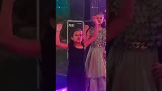 youtubeshorts chitte suit per daag pe Gayedancecute sisters🔥🔥🔥🔥✨🤗🤗🤗🥰🥰🥰 [upl. by Llerad]