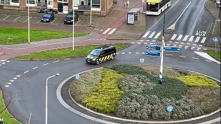 Onherkenbare politie rijopleiding met Spoed door IJmuiden [upl. by Naraa]