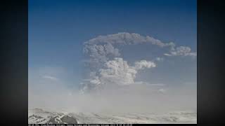 November 1 2023  Eruption  Klyuchevskoy Volcano Russia  0200 UTC [upl. by Cleo686]