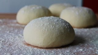 Italienischer Pizzateig Selber Machen Rezept  Italian Pizza Dough Recipe  ENG SUBS [upl. by Cybil]