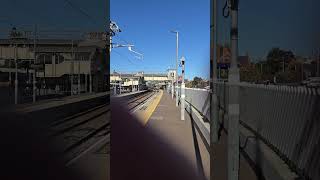 CLASS 810 001 AURORA STOPING AT KETTERING AT 1253 11TH OCTOBER 2O24 [upl. by Leese]