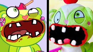 PLUSH TOY NUTTY HAPPY TREE FRIENDS SMOOCHIE [upl. by Dnomed]