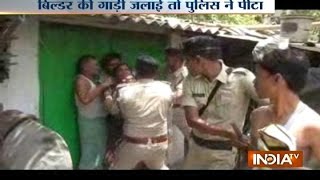 Bihar Police Caught Brutally Beating a Woman in Patna [upl. by Prudie496]