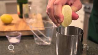 Mardi Gras Drink How to Make a French 75 [upl. by Alexandrina]