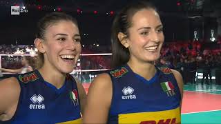 Le ragazze aspettano la carbonara da Raisport [upl. by Dru]