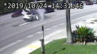 Video shows 6vehicle wreck leaving 9 injured in MiamiDade [upl. by Fenwick]