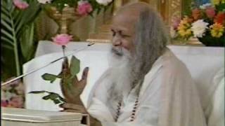 Maharishi explains to children what Transcendental Meditation is [upl. by Neeneg787]