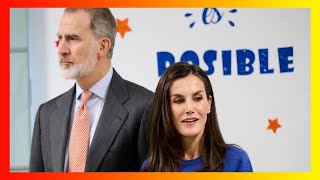 El rey Felipe VI está obligado a buscar 2 viviendas a Letizia para firmar el divorcio [upl. by Llereg900]