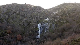 Cascada del Desgalgadero en Villarino de los Aires [upl. by Assillem]